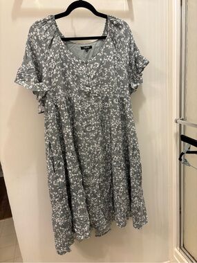 NWOT RolyPoly Sage Grey Floral Boutique Dress